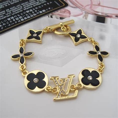 4 leaf clover bracelet louis vuitton|louis vuitton flower bracelet.